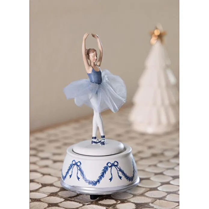 The Mia Balerin Müzik Kutusu 11x11x21 Cm