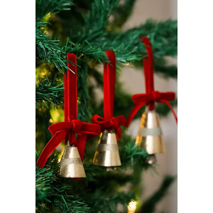 Beige & Stone X Den.ınteriors Yılbaşı Ağacı Süsleme Seti 3'lü Kadife Kurdeleli Gold Renk Çan Ağaç Süsü