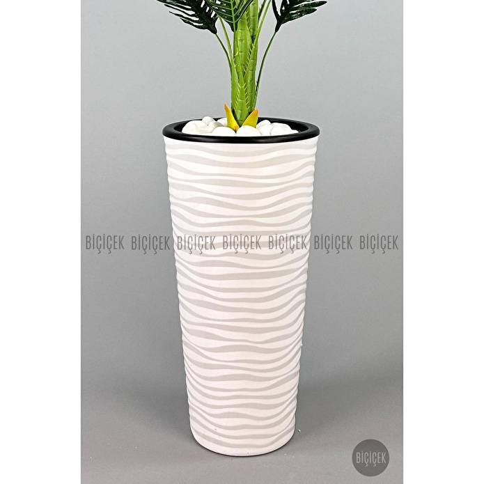 Biçiçek 150cm Areka Ağacı Kumsal Saksıda Siyah