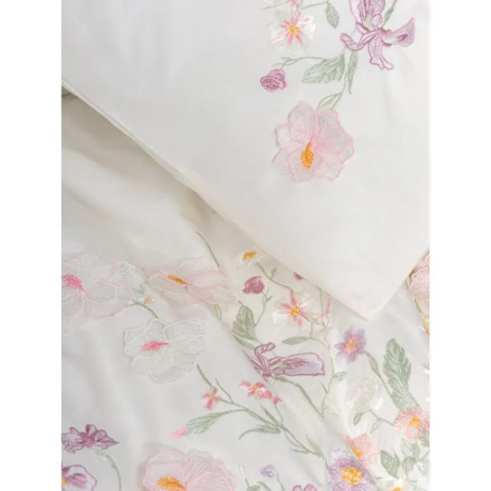 Cotton Box 3d Nakışlı Saten Çift Kişilik Nevresim Takımı Zephy Ekru