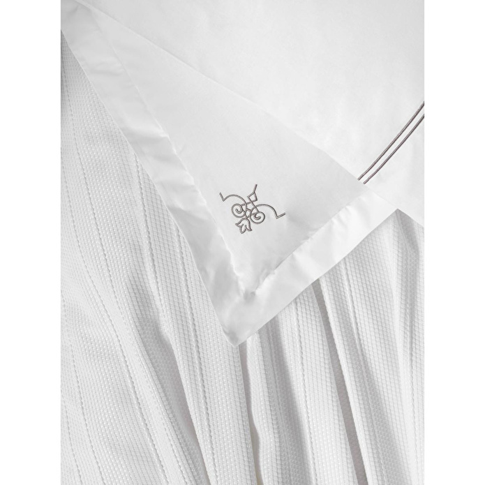 Cotton Box Classic Çeyizlik Çift Kişilik Pikeli Nevresim Takımı Güher Beyaz