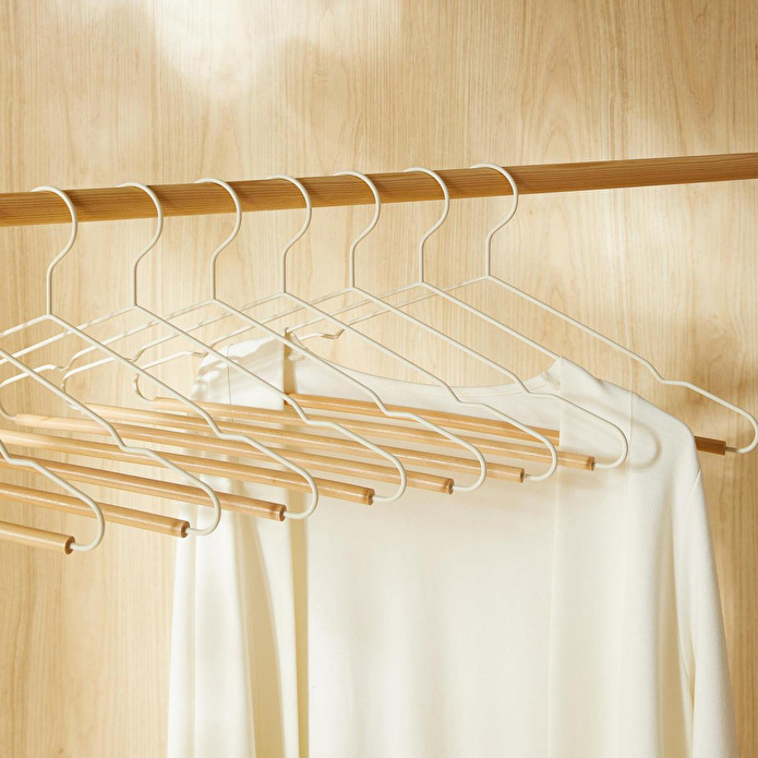 Ocean Home Textile 9'lu Ahşap Destekli Ekru Renk Metal Giysi Askısı 19.5 X 42 X 0.34 Cm