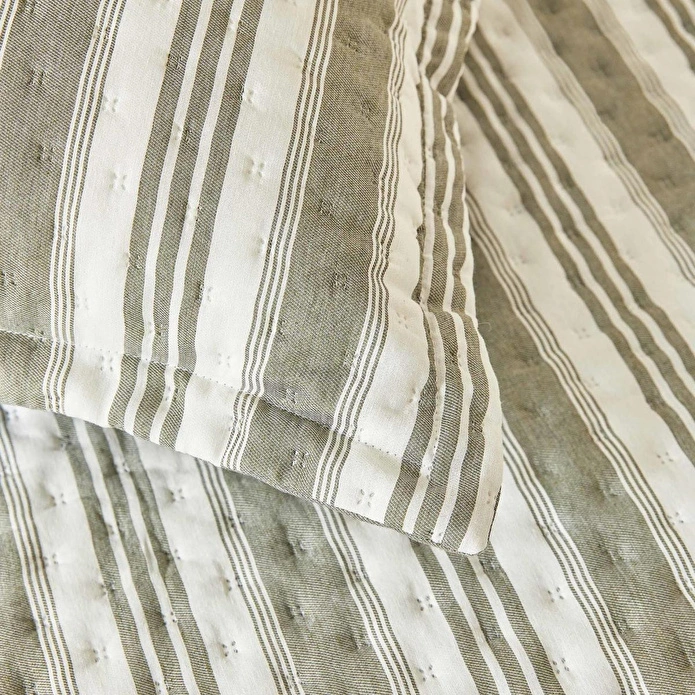 Ocean Home Textile Pamuklu Kapitoneli Haki Renk Çizgi Desen Tek Kişilik Yatak Örtüsü Seti 1 Adet 180 X 230 / 1 Adet 50 X 70 Cm