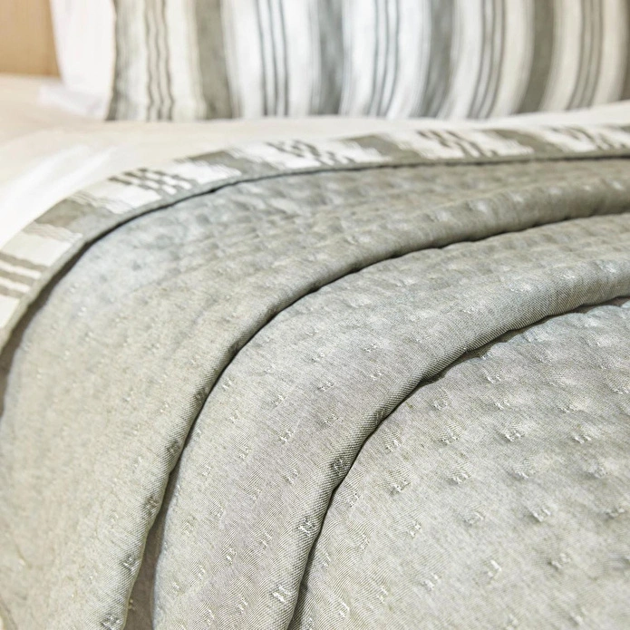 Ocean Home Textile Pamuklu Kapitoneli Haki Renk Çizgi Desen Tek Kişilik Yatak Örtüsü Seti 1 Adet 180 X 230 / 1 Adet 50 X 70 Cm