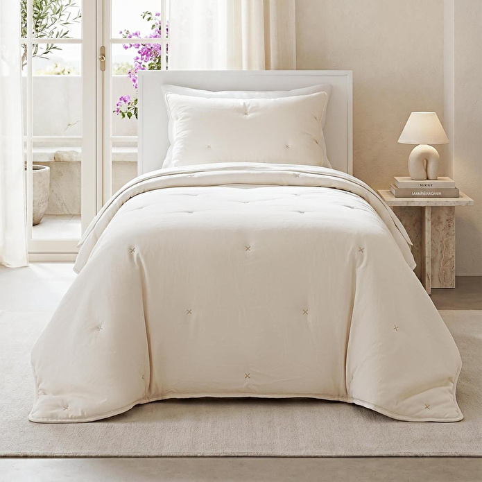 Ocean Home Textile Nakışlı Ekru Tek Kişilik Yatak Örtüsü Seti 1 Adet 180 X 230 / 1 Adet 50 X 70 Cm