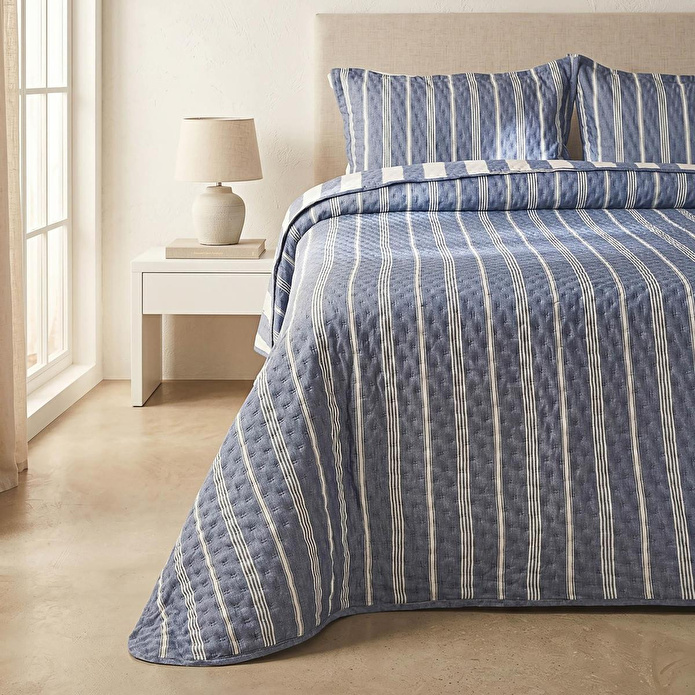 Ocean Home Textile Pamuklu Kapitoneli Lacivert Renk Çizgi Desen Çift Kişilik Yatak Örtüsü Seti 1 Adet 250 X 230 / 2 Adet 50 X 70 C