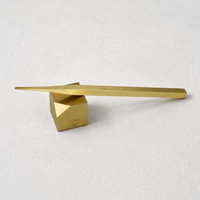 Coho Objet Coho Brazen Sharp Standlı Mum Söndürme Çubuğu
