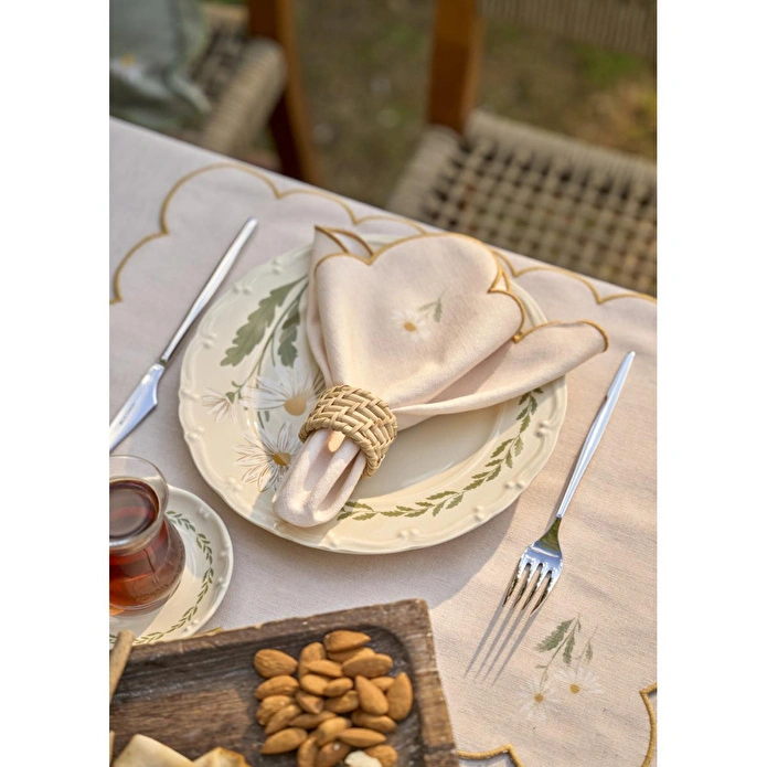 Bella Maison Daisy Scallop Kenar Peçete Bej (40x40 Cm) Bej
