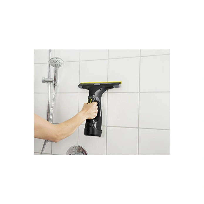 Karcher Wv 5 Plus N Black Edition Cam Temizleme Makinası 1.633-467.0