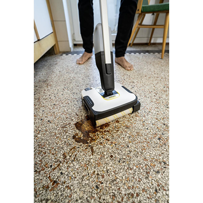 Karcher FC 2-4 Bataryalı Zemin Temizleme Makinesi