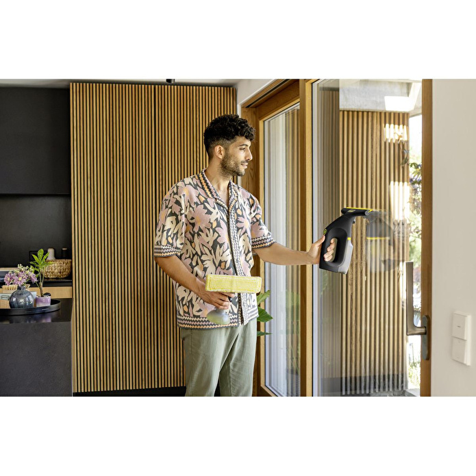 Karcher WV 3 Comfort Black Edition + Cam Temizleme Makinesi