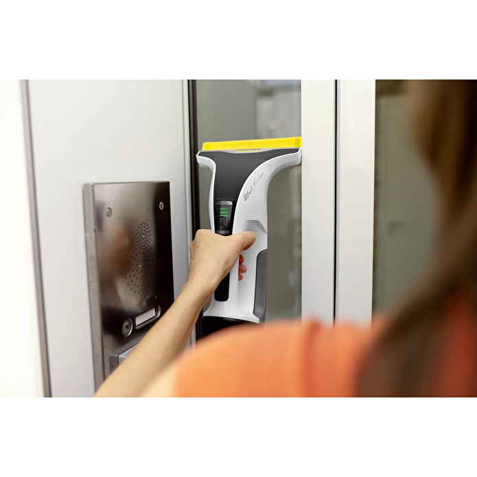 Karcher Wv 8 Signature Line Şarjlı Cam Temizleme Makinesi