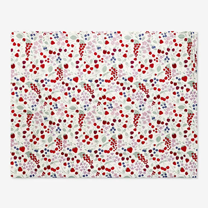 Flying Tiger Copenhagen Çilek Desenli Pamuklu Masa Örtüsü 140 cm x 220 cm