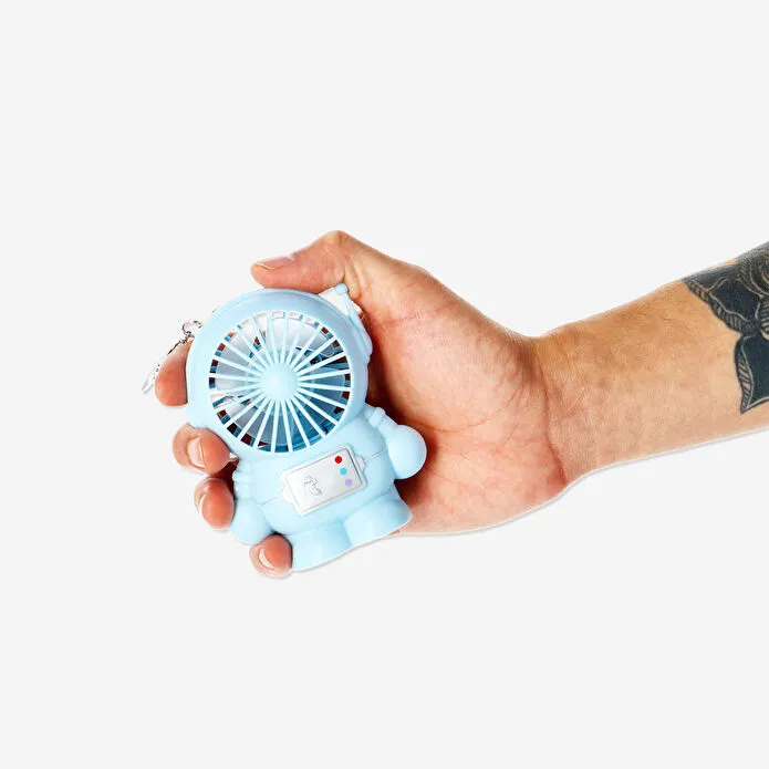 Flying Tiger Copenhagen Astronot Şeklinde Mavi El Vantilatörü Anahtarlık