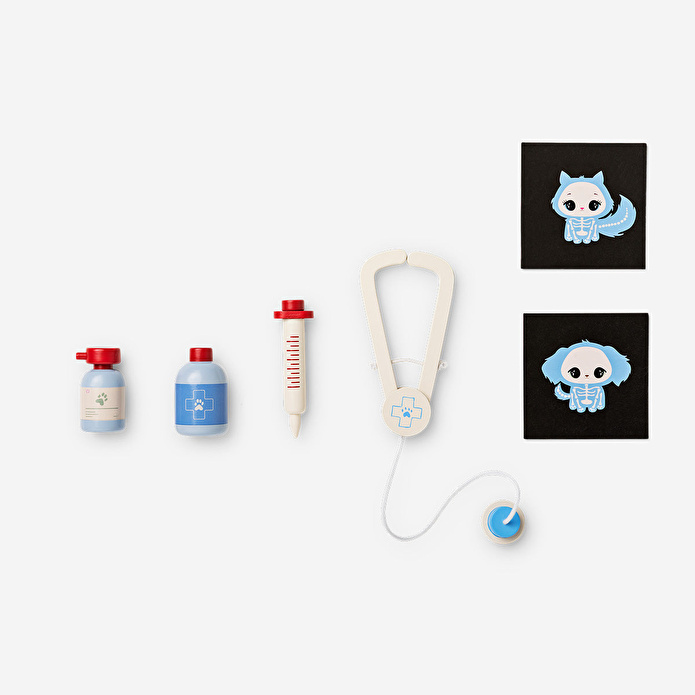 Flying Tiger Copenhagen Ahşap Veteriner Oyun Seti