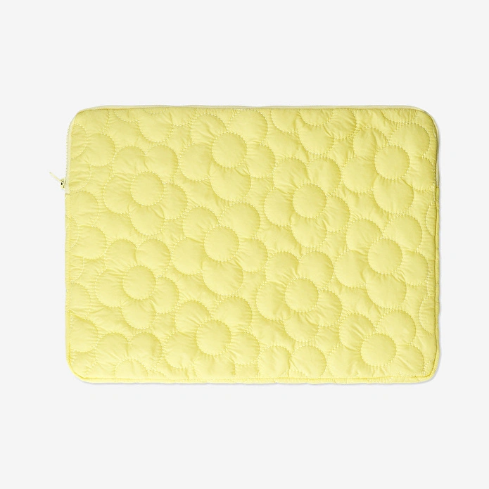 Flying Tiger Copenhagen Sarı Kapitone Çiçek Desenli Laptop Çantası