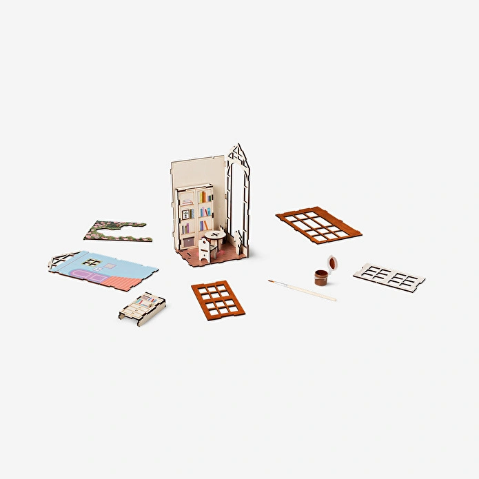 Flying Tiger Copenhagen Kendin Yap Ahşap Kitaplık Dekoru