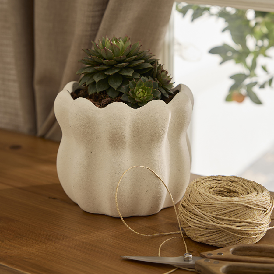 Karaca Home Valeria Saksı 19,3x19,x16,2 cm