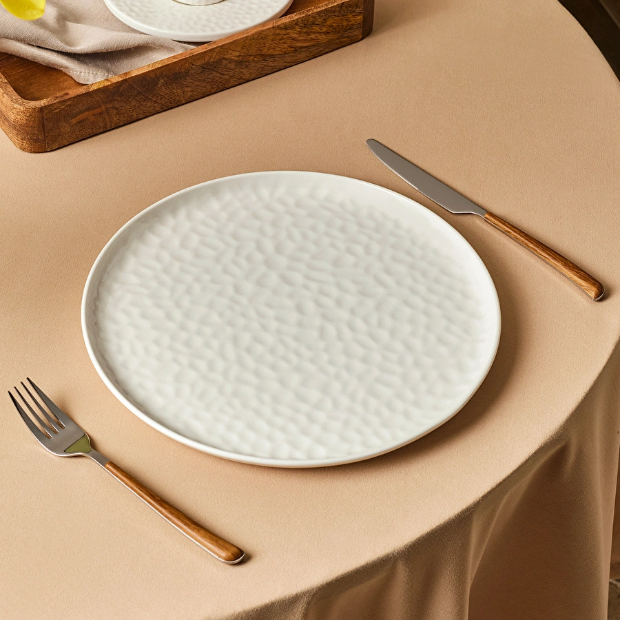 Karaca x Refika Bembeyaz Yuvarlak Servis Tabağı 28 cm