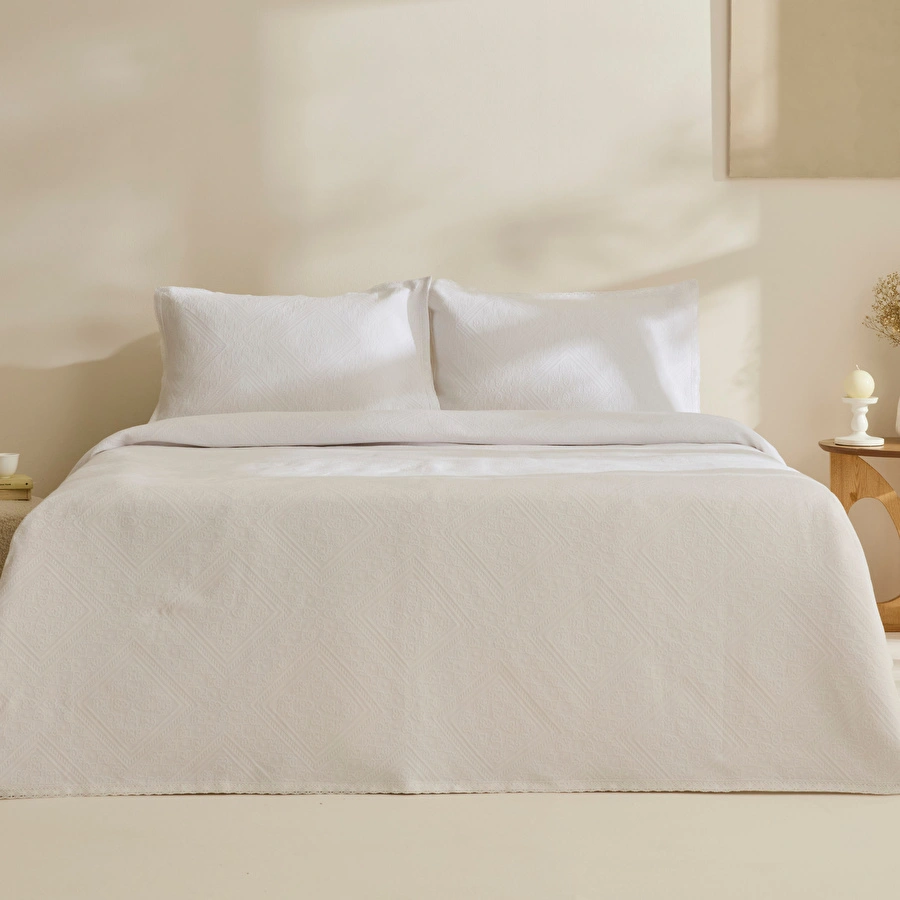 Karaca Home Adelia Fistolu Çift Kişilik Yatak Örtüsü Takımı Beyaz