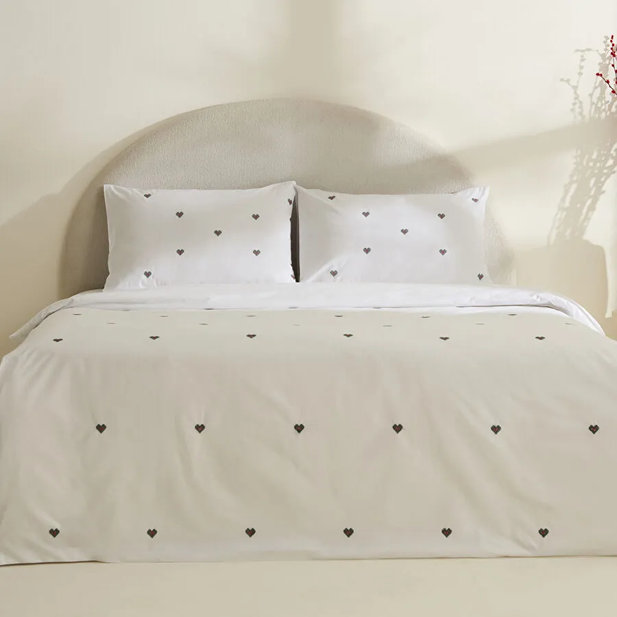 Karaca Home Amour Mio %100 Pamuk Çift Kişilik Nakışlı Nevresim Takımı Beyaz