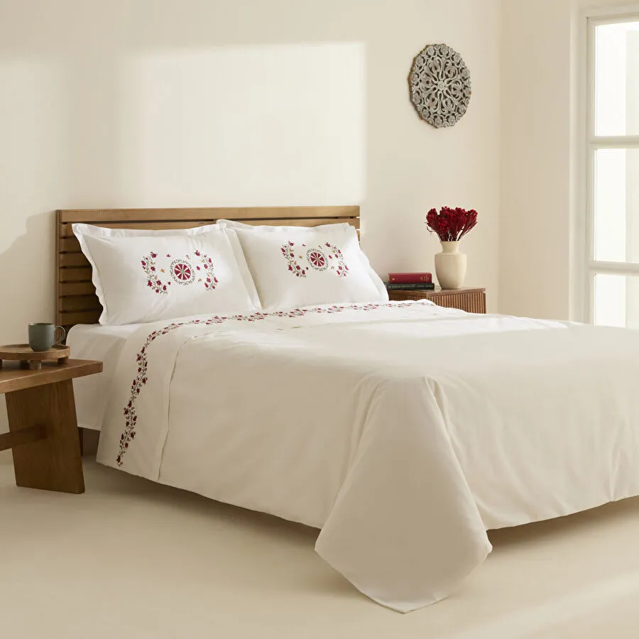 Karaca Home Layali Nakışlı Çift Kişilik Nevresim Takımı Beyaz