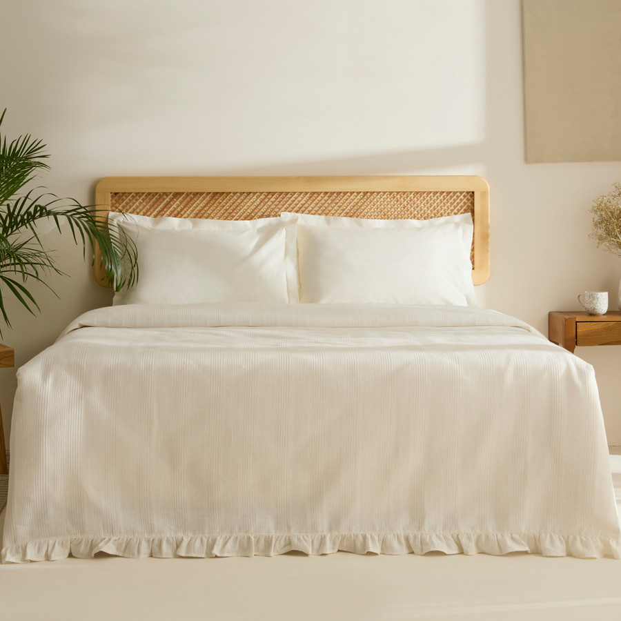 Karaca Home Maye %100 Pamuk Fırfırlı Çift Kişilik Tek Pike Beyaz