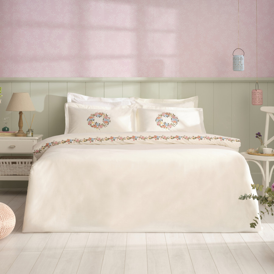Karaca Home Merlin Nakışlı %100 Pamuk Çift Kişilik Nevresim Takımı Beyaz