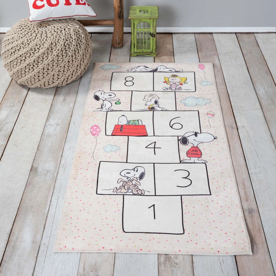 Peanuts by Karaca Home Snoopy Seksek Ekstra Yumuşak Çocuk Halısı 120 cm x 180 cm
