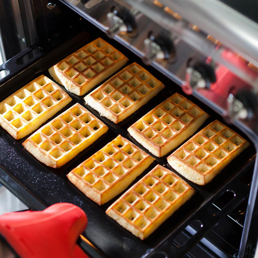 Lekue 2'Li Kırmızı Silikon Waffle Kalıbı