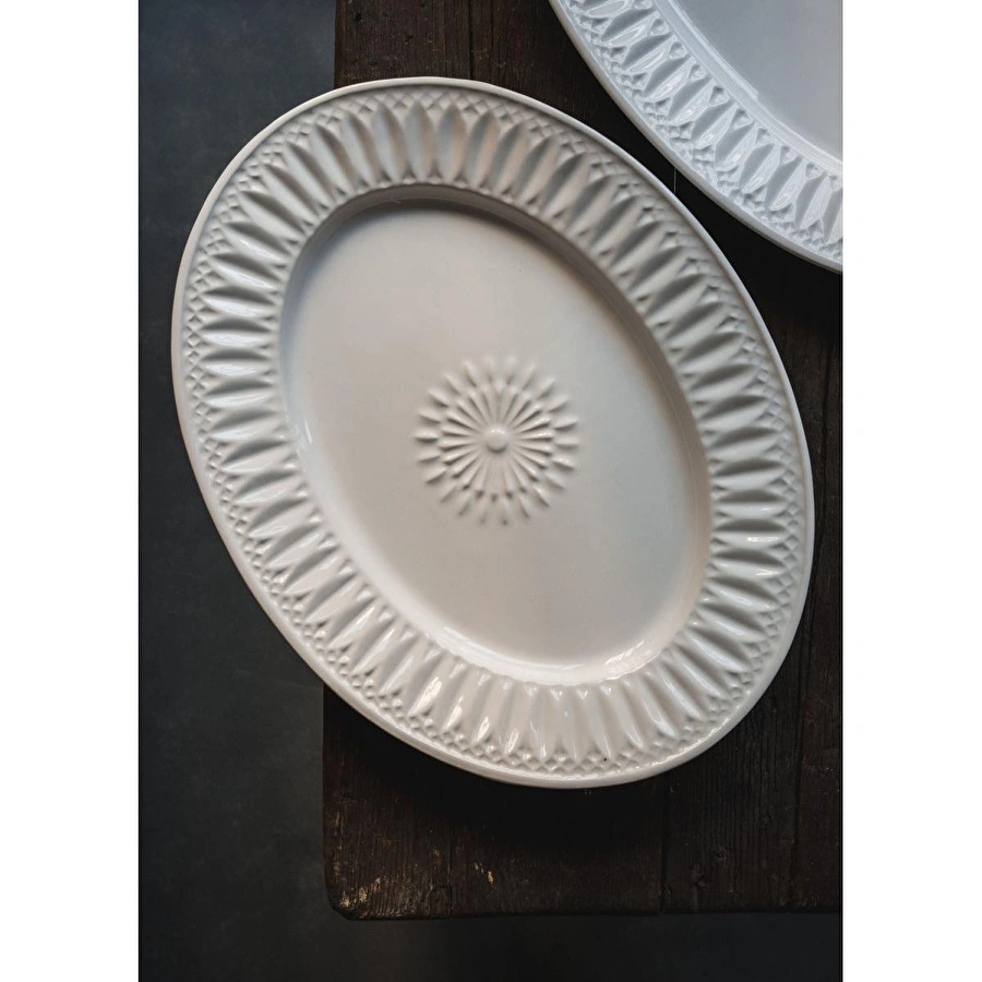 The Mia Grande Servis Tabağı Beyaz 50x37 Cm