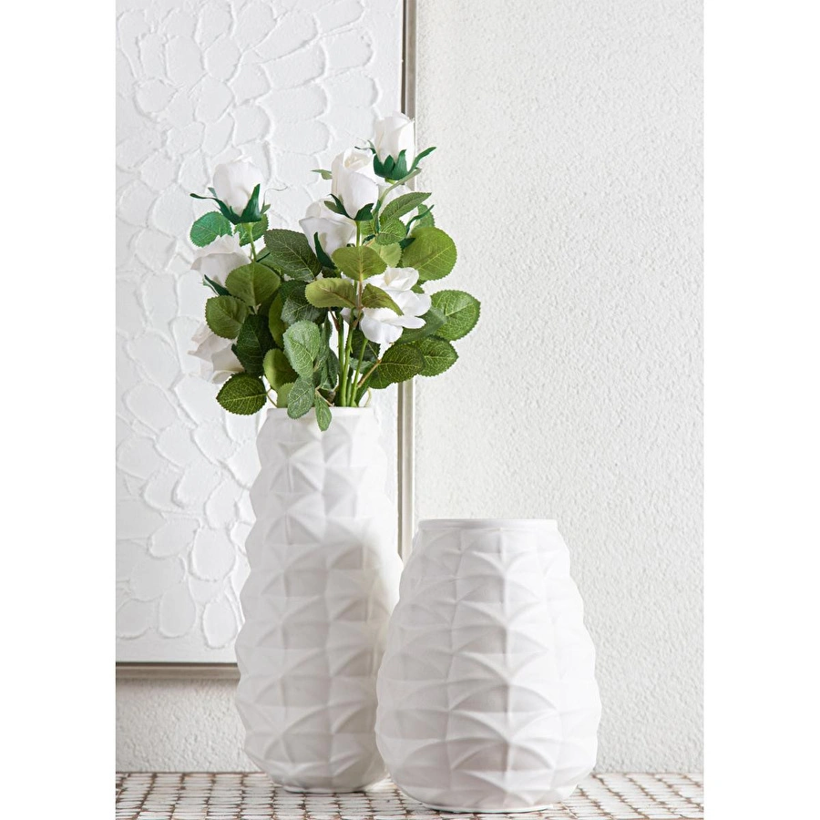 The Mia Licia Seramik Vazo Beyaz 21x21x27 Cm