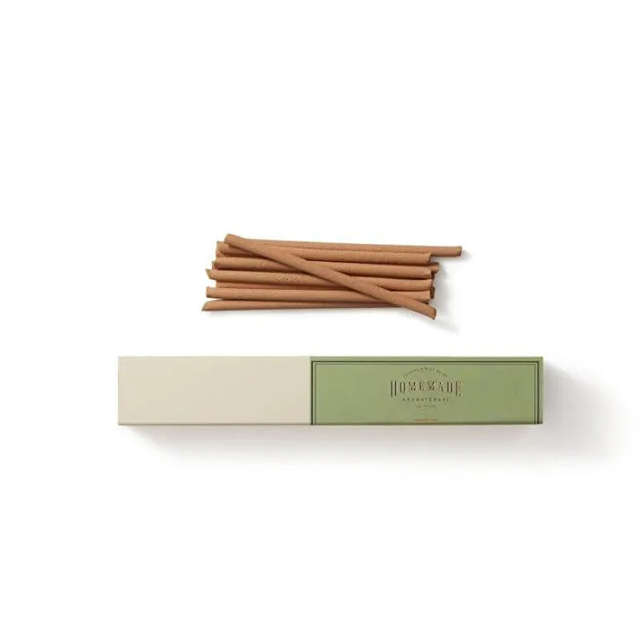 Homemade Aromaterapi Buzz Off Tütsü