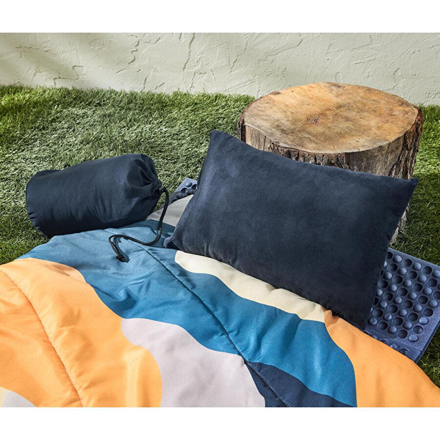 Tchibo Kamp Yastığı