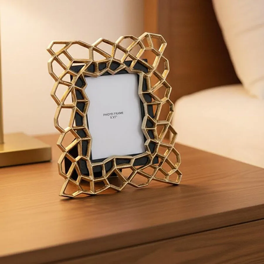 Cornella Pillar Antik Gold Siyah Metal Çerçeve Küçük En:25 Cm X Boy:31 Cm