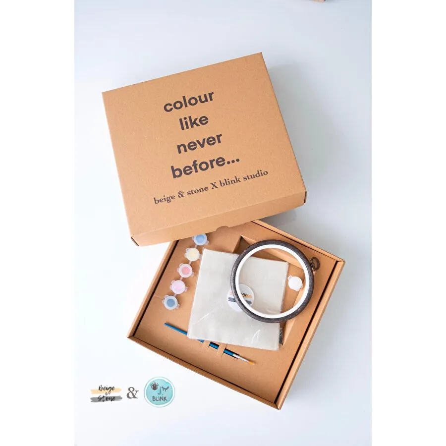 Beige & Stone X Blink Studio Colour Like Never Before Yetişkin Figürleri Kasnak Boyama Seti