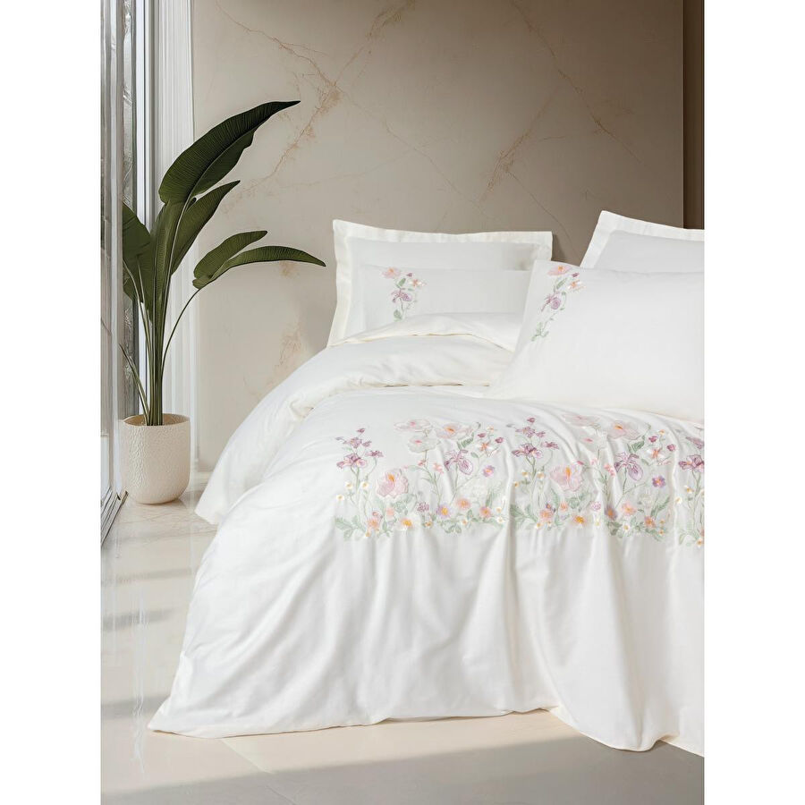 Cotton Box 3d Nakışlı Saten Çift Kişilik Nevresim Takımı Zephy Ekru