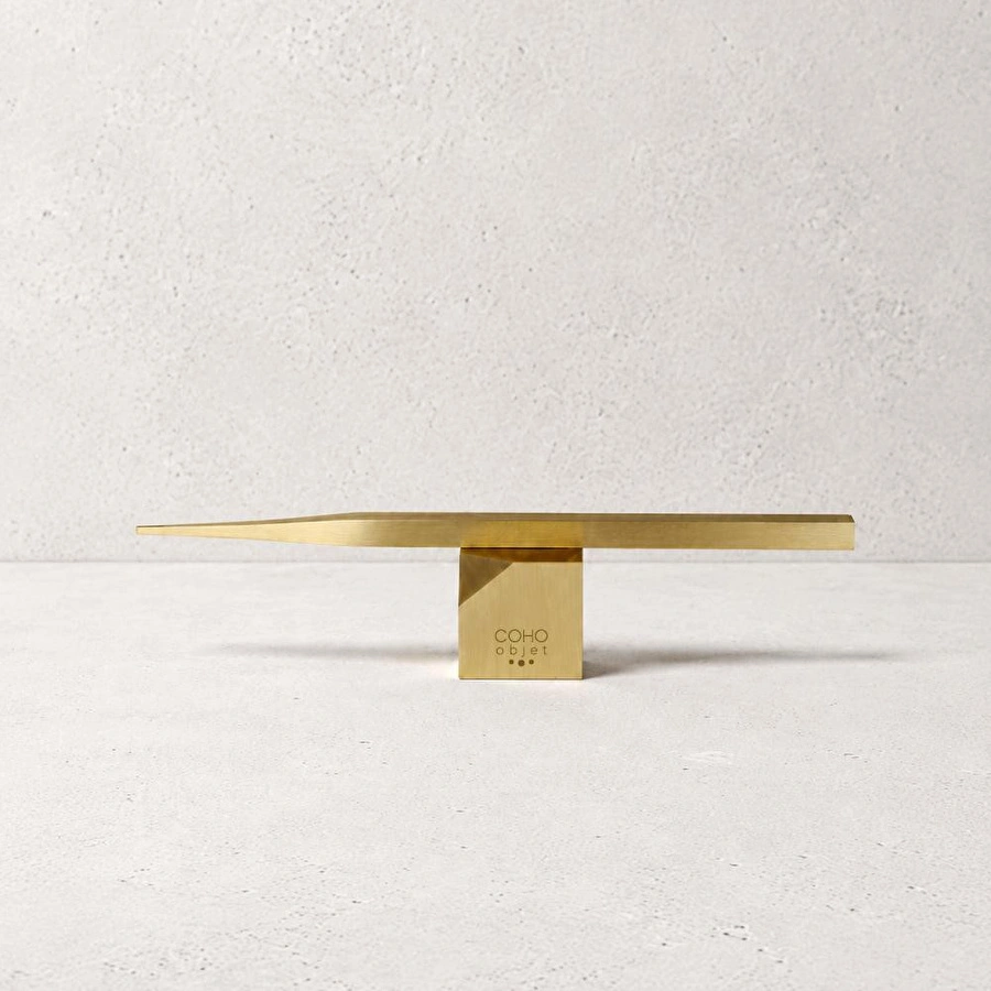 Coho Objet Coho Brazen Sharp Standlı Mum Söndürme Çubuğu