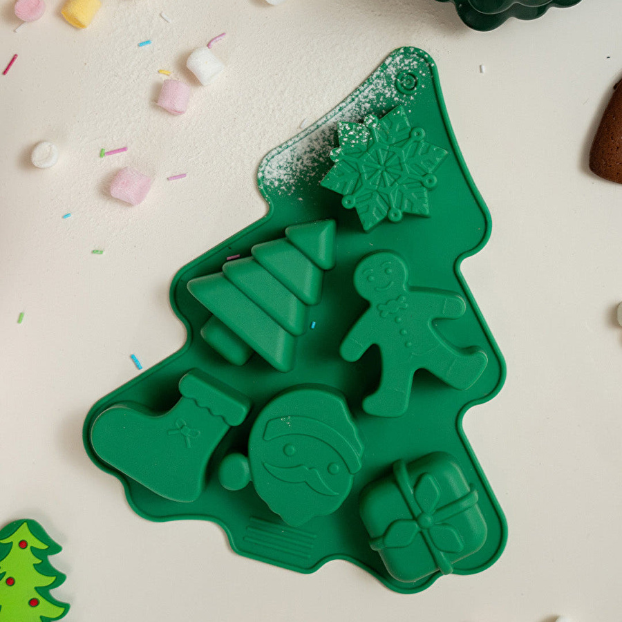 Flying Tiger Copenhagen Yeşil Yılbaşı Ağacı Formunda Silikon Kek Kalıbı