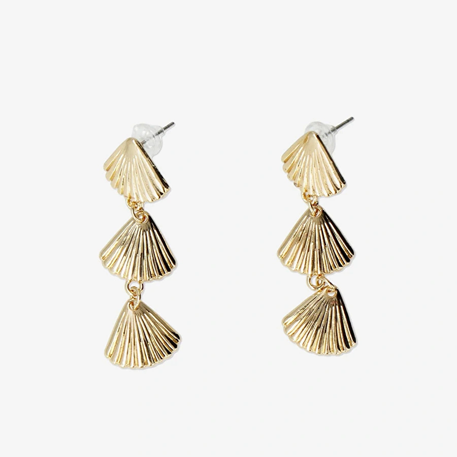 Flying Tiger Copenhagen Gold Deniz Kabuğu Detaylı Sallantılı Küpe