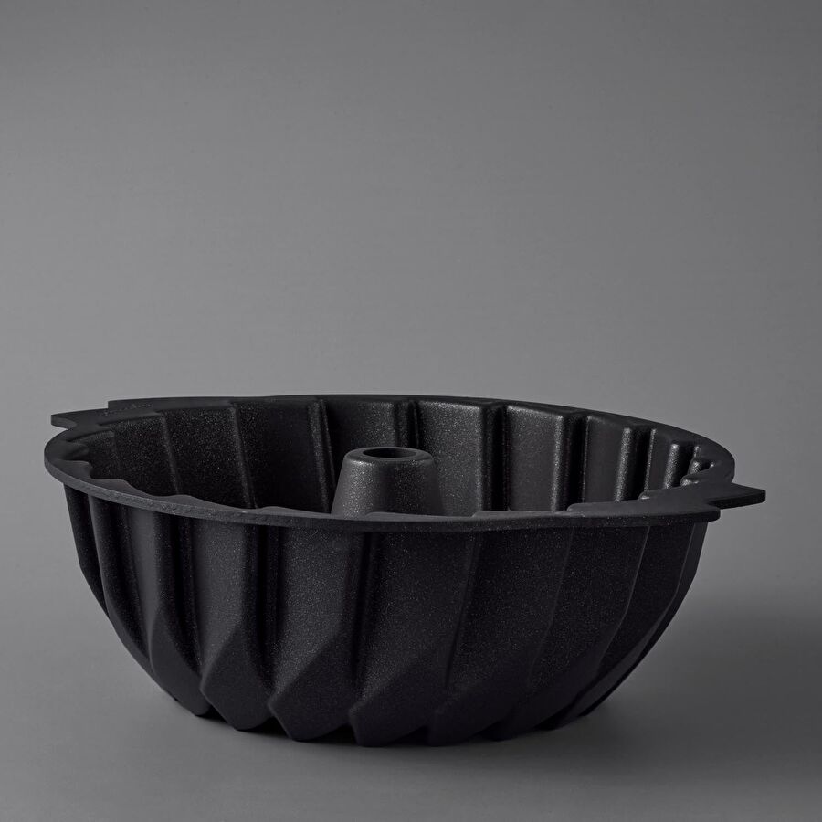 Jumbo Shark Swiss Black Yuvarlak Kek Kalıbı