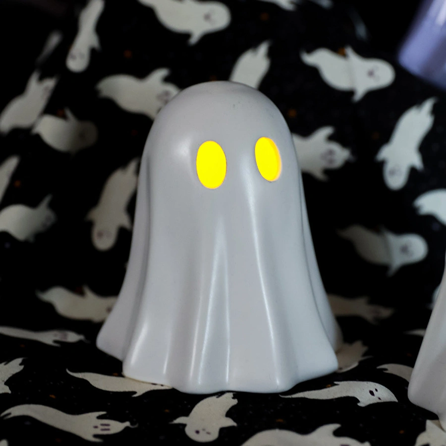 Flying Tiger Copenhagen Hayalet Şeklinde Küçük Seramik LED Lamba