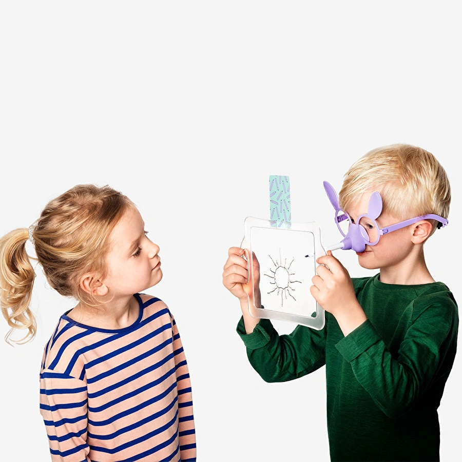 Flying Tiger Copenhagen Burunla Çizim Oyunu